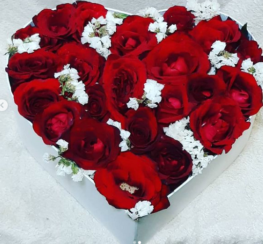 Heart White Box (Red Roses)